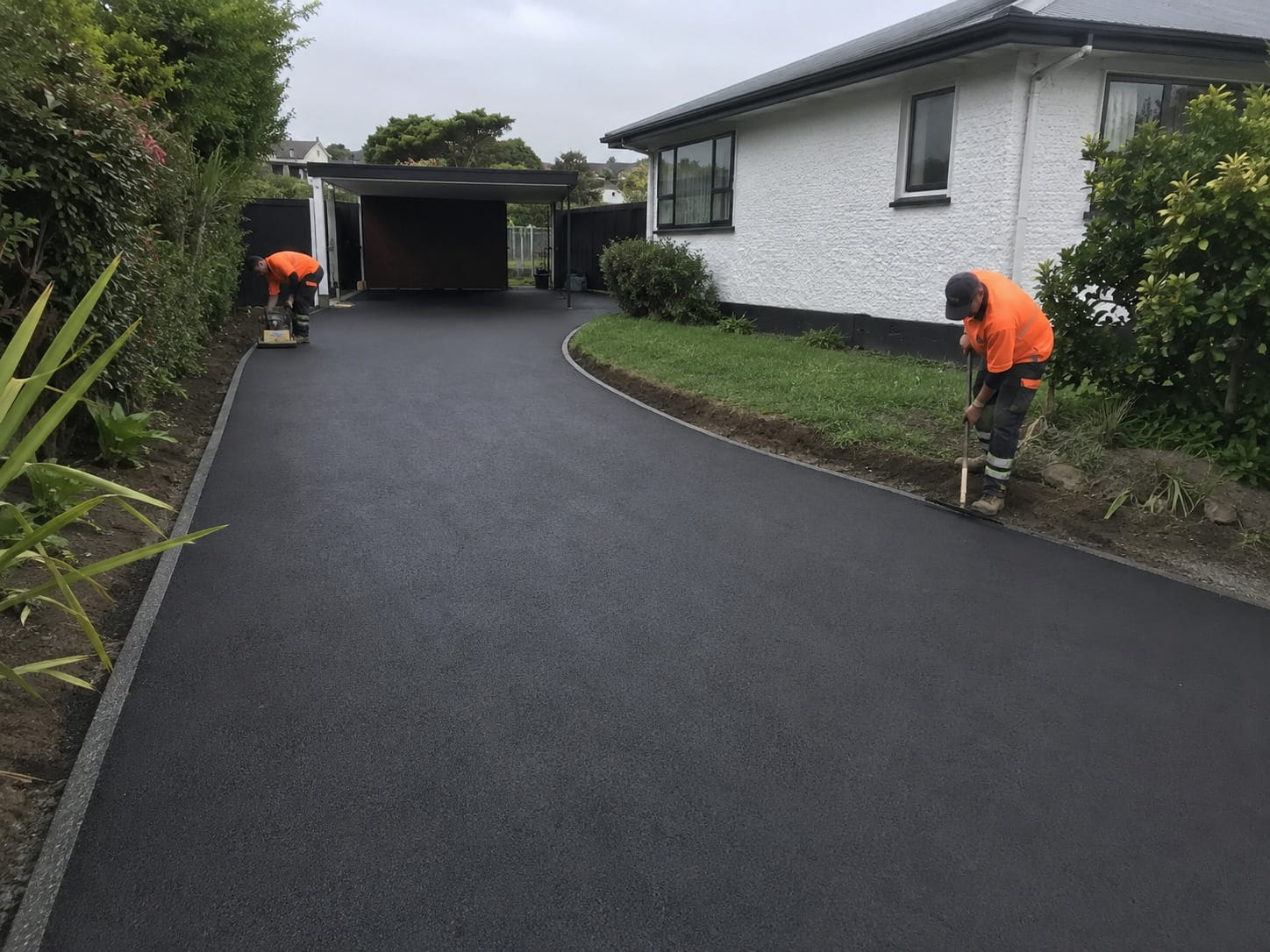asphalt driveway contractors in hamilton