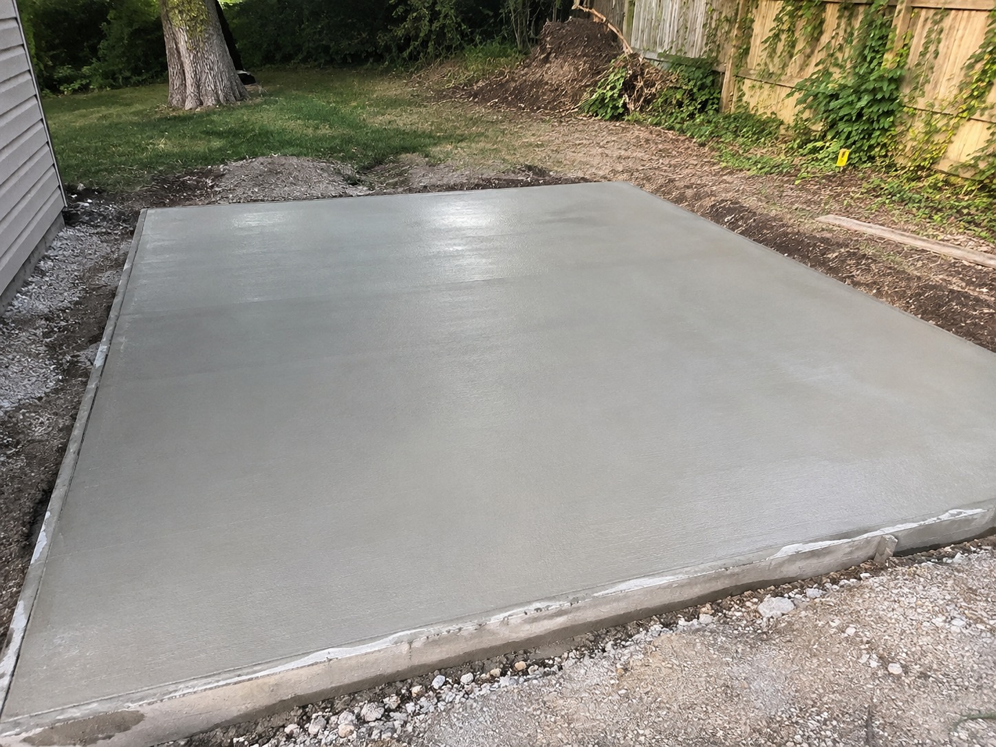 Concrete slab poured in Hamilton