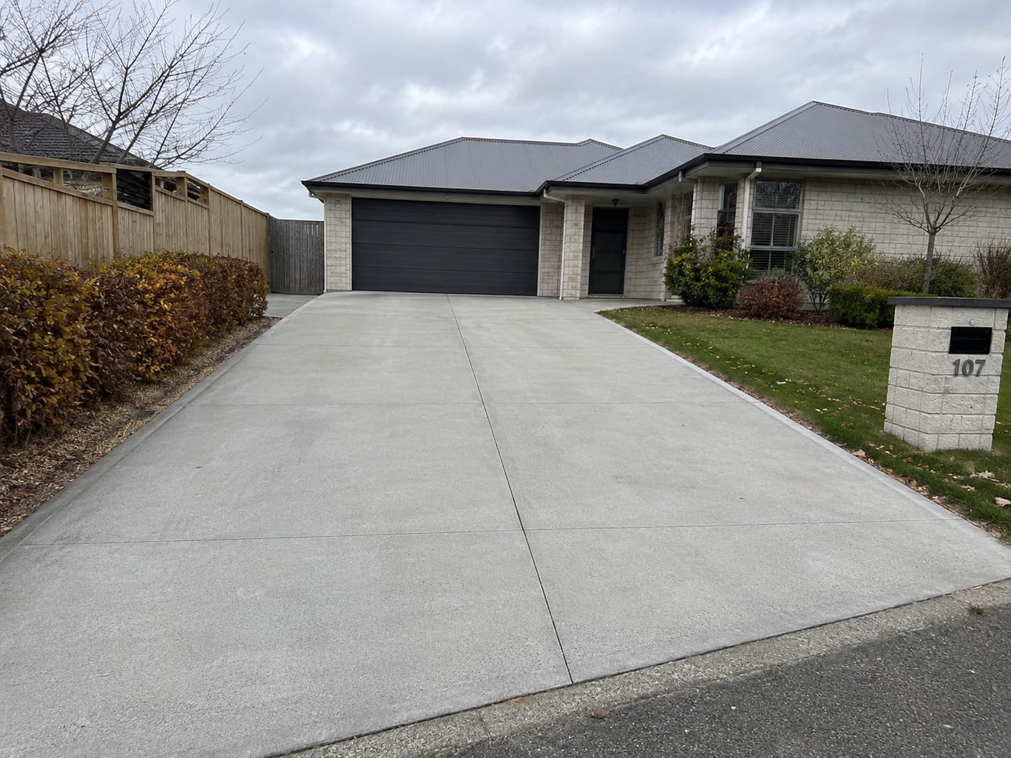 How much is a concrete driveway in Hamilton